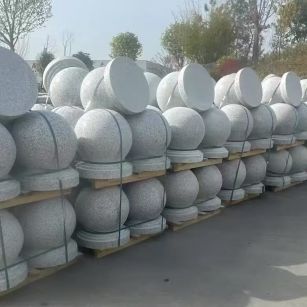 宿州 白麻花岗岩石材圆球，石球，挡车球，隔离球，景观石球，风水球等