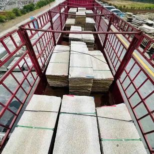 宿州 黄金麻花岗岩荔枝面，光面毛板装车完成