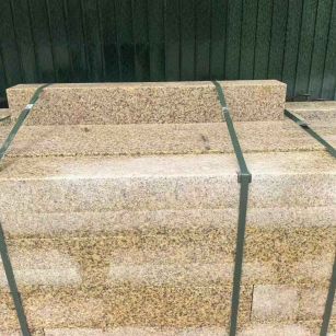 宿州 黄金麻花岗岩石材机切面栏杆料半成品