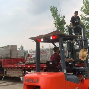 宿州 黄金麻冰裂纹，地铺石装车