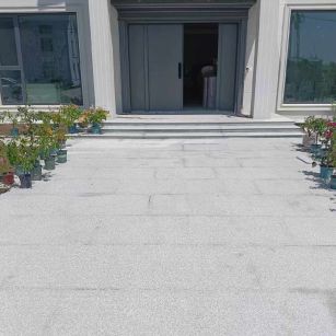 宿州 芝麻白花岗岩地铺石地面铺装