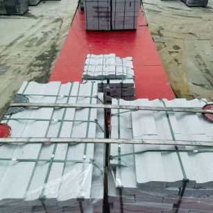 宿州 芝麻白仿形加直形路沿石出货日常