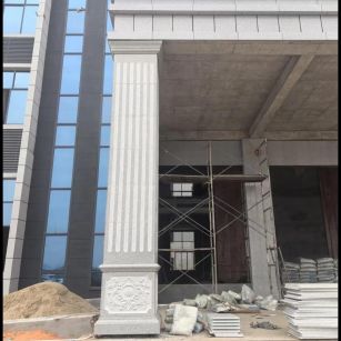 宿州 芝麻白光面花岗岩门楼大柱（罗马柱）配雕花底座