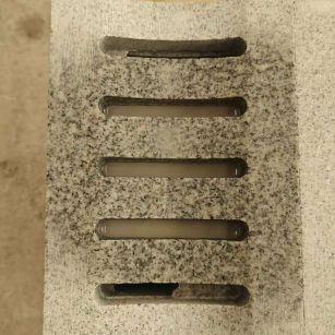 宿州 芝麻白拉丝面花岗岩U型开槽排水槽