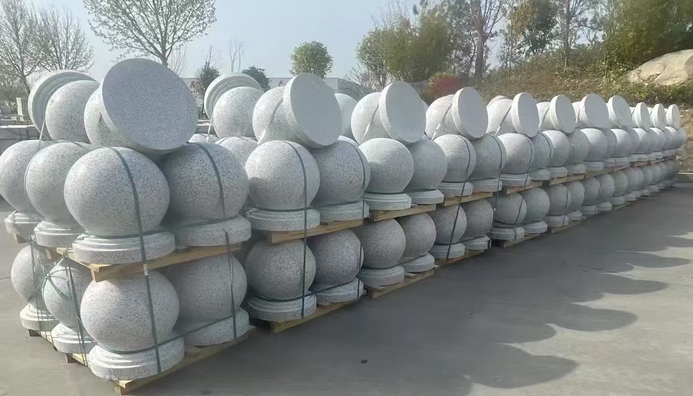 宿州 白麻花岗岩石材圆球，石球，挡车球，隔离球，景观石球，风水球等