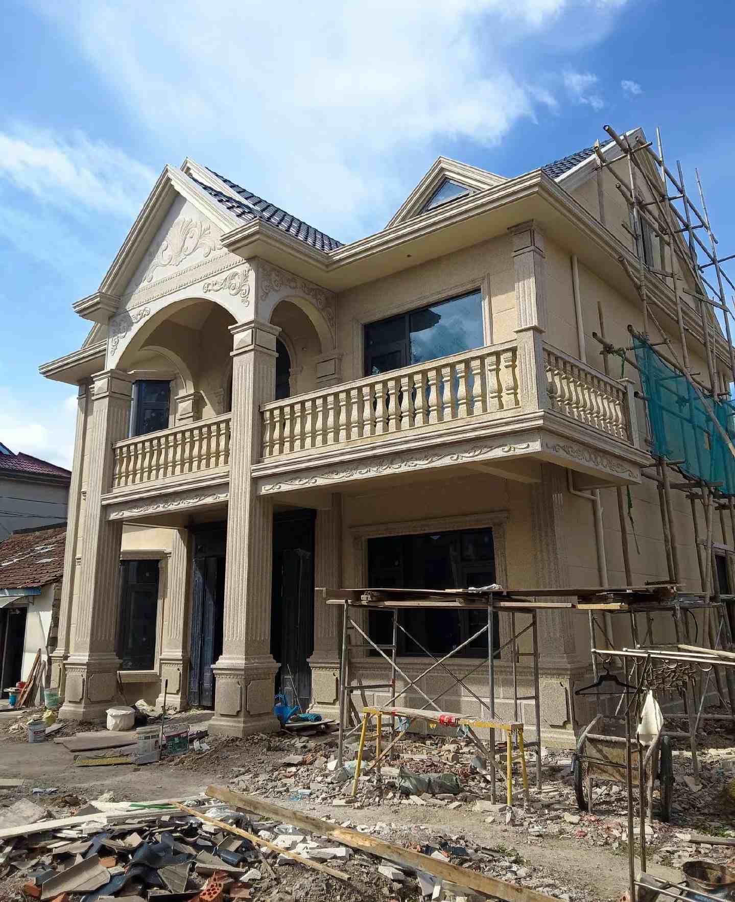 宿州 黄金麻花岗岩石材私人别墅雕花门楼柱阳台栏杆