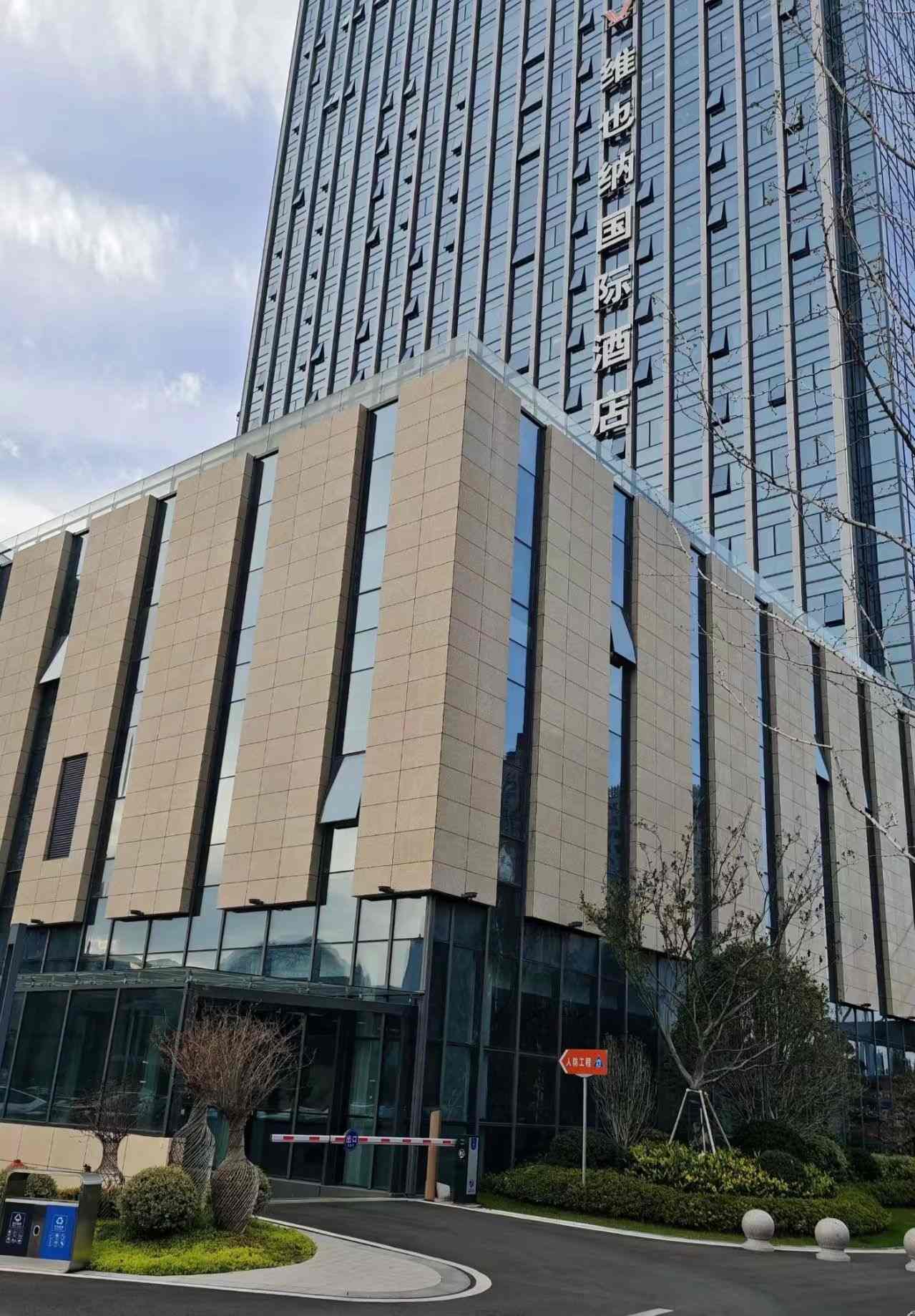 宿州 黄金麻花岗岩外墙干挂