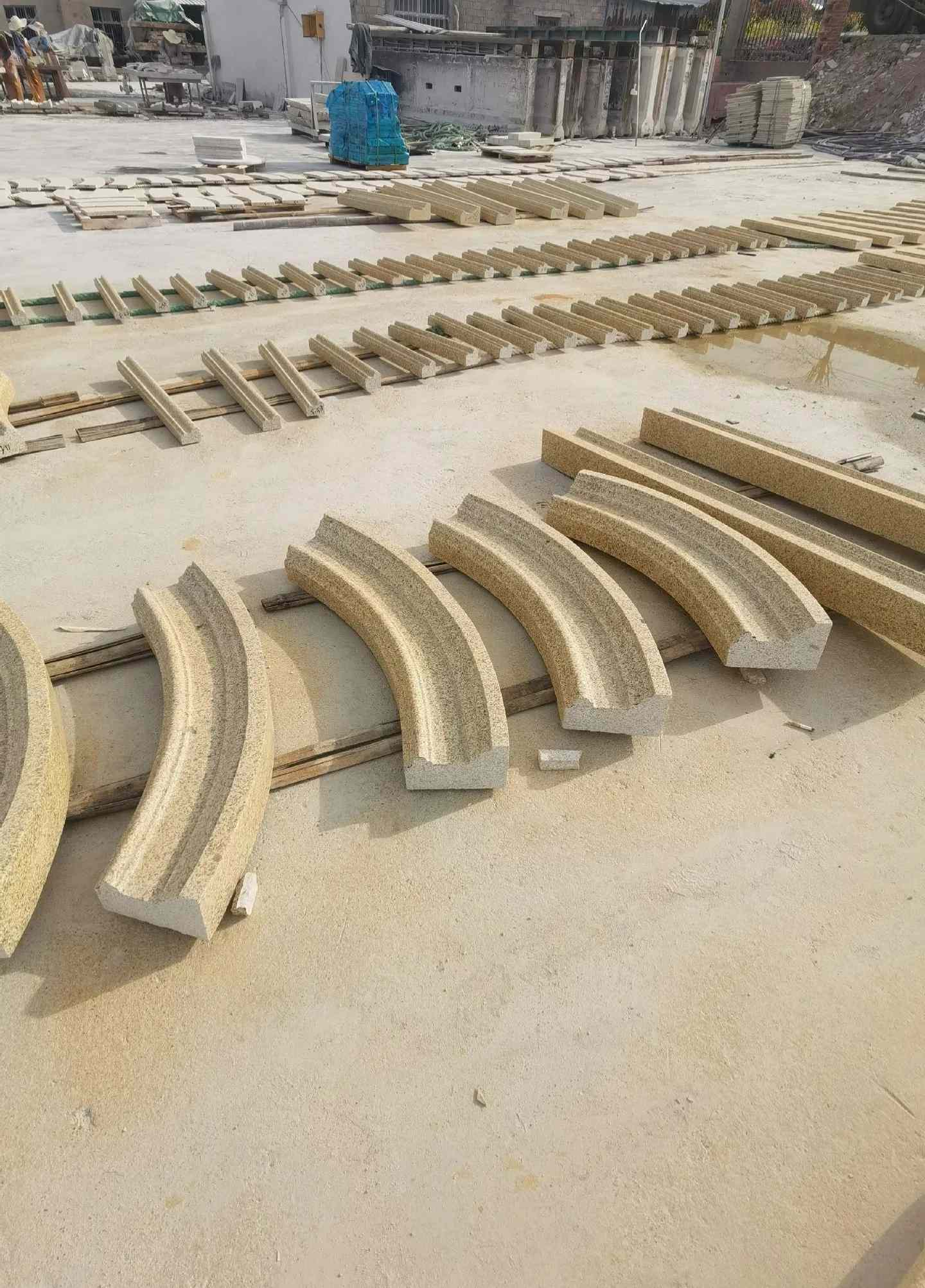 宿州 黄金麻花岗岩别墅线条