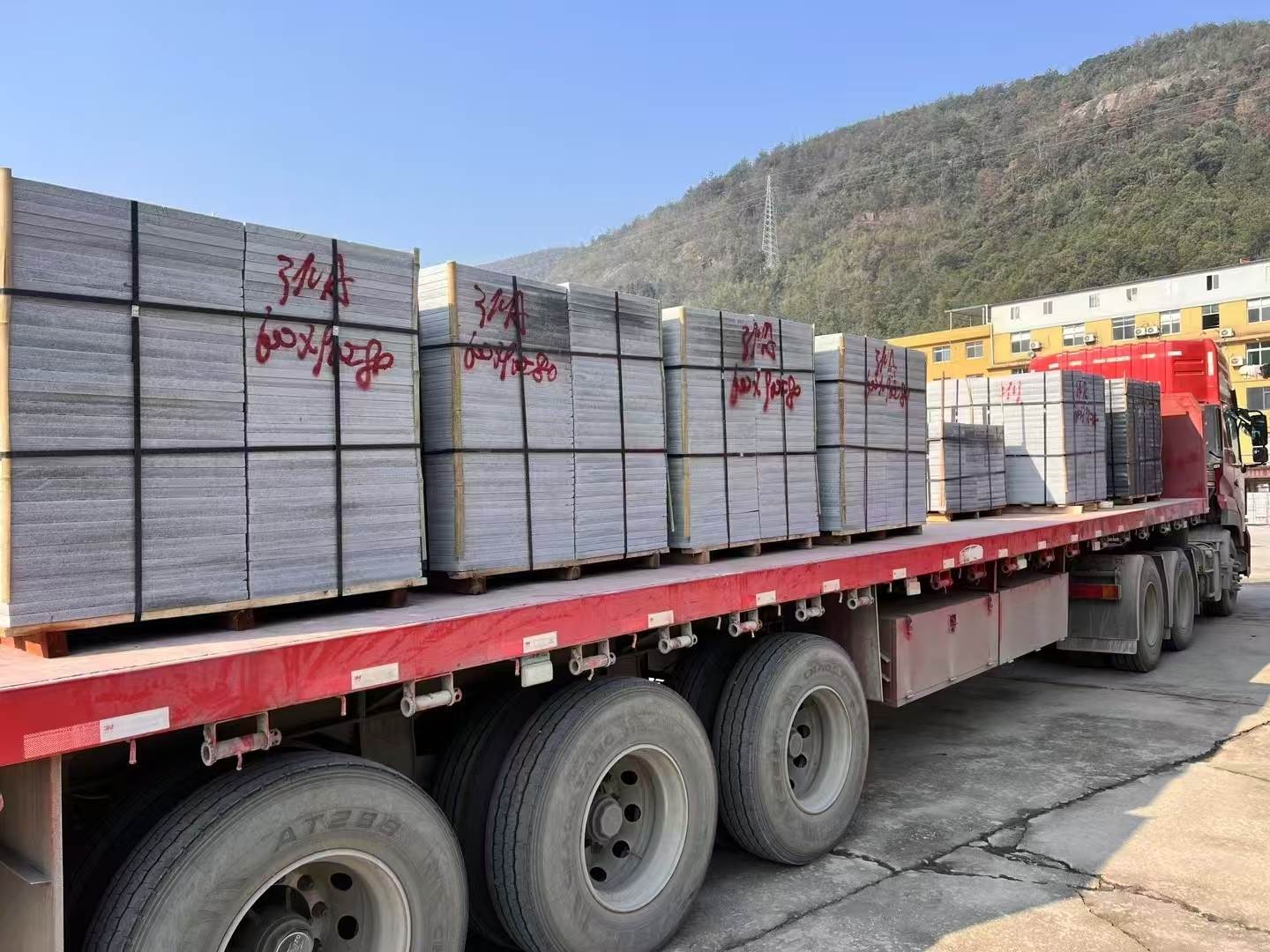 宿州 芝麻灰地铺石出货日常