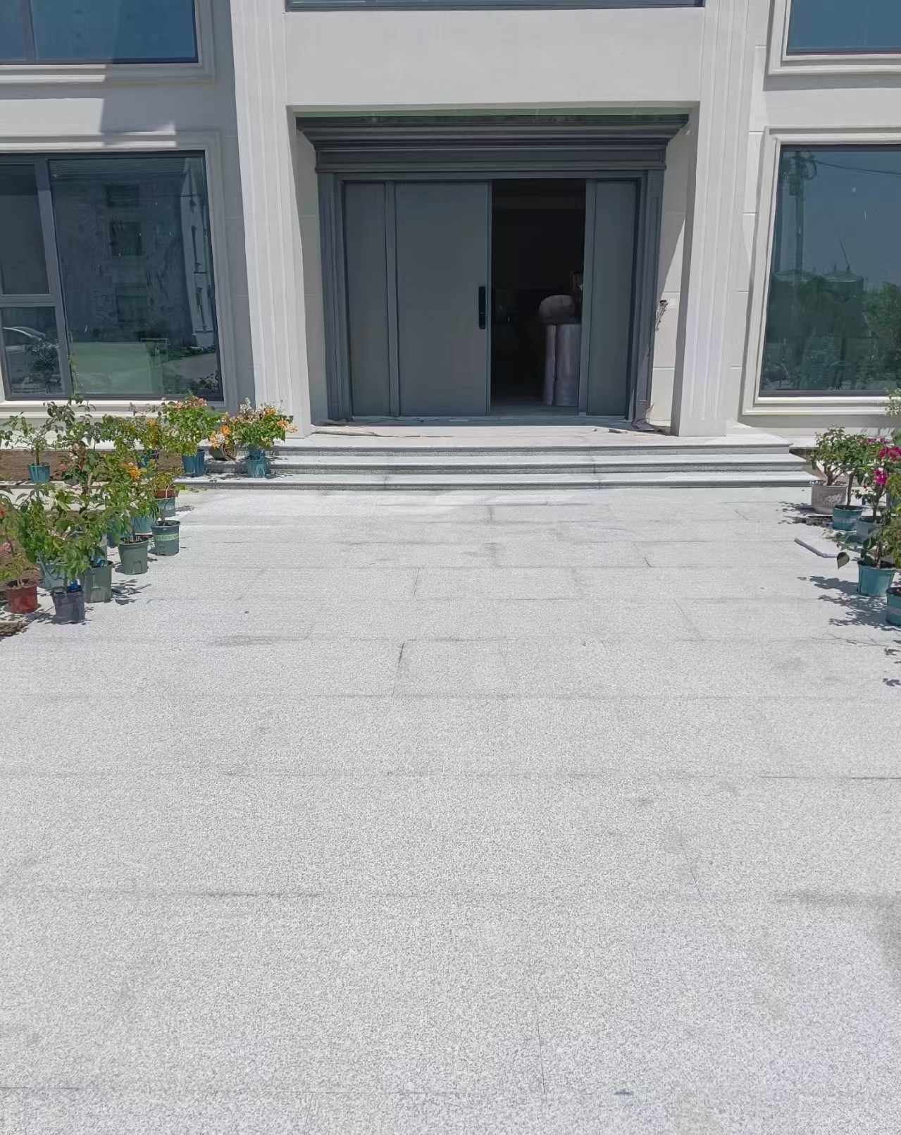 宿州 芝麻白花岗岩地铺石地面铺装