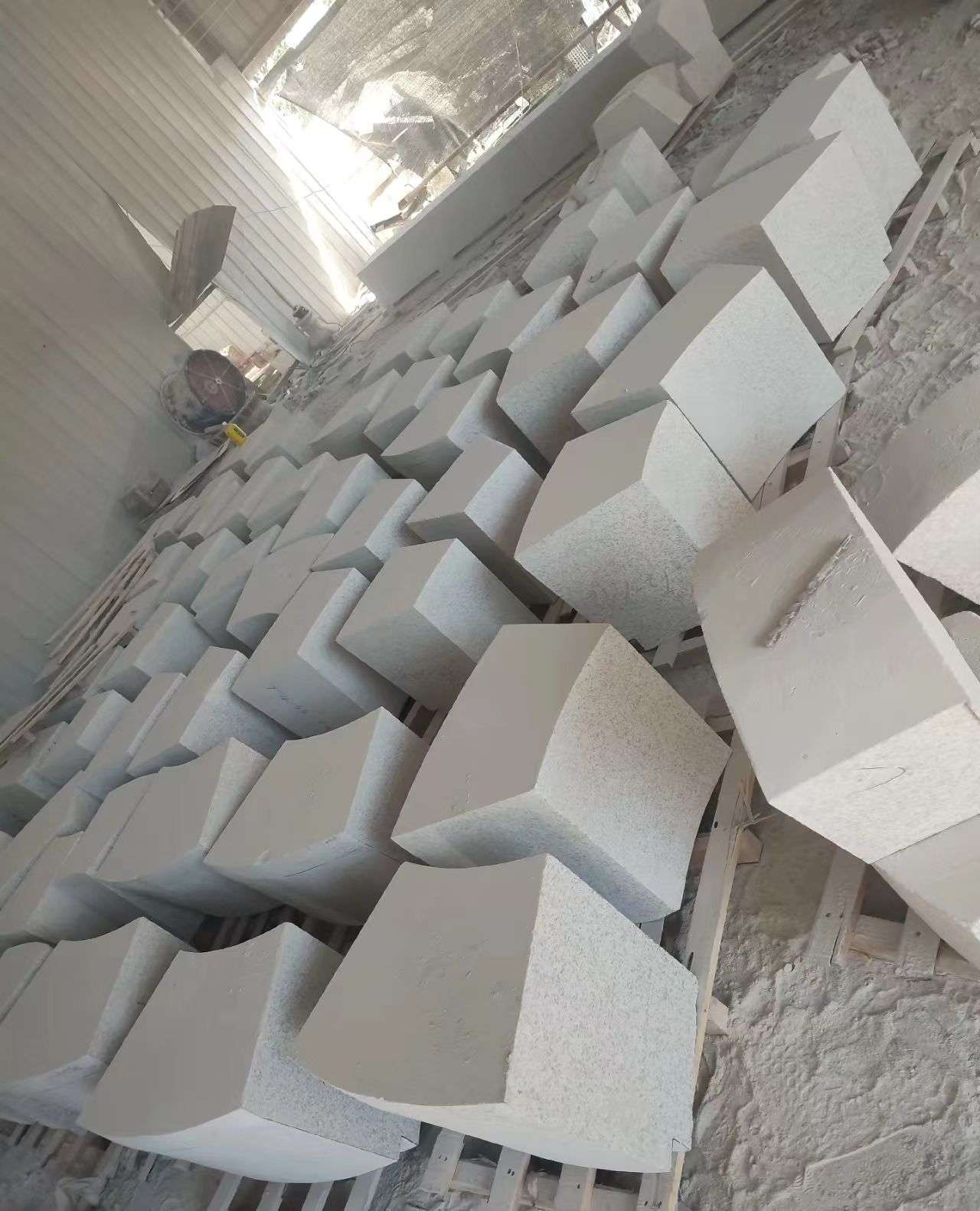 宿州 白麻花岗岩异形坐凳