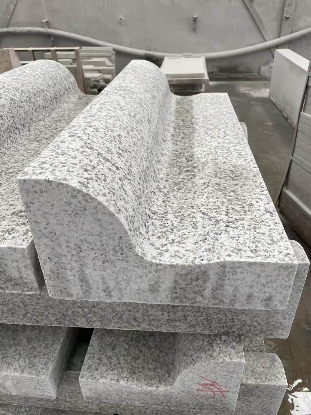 宿州 白麻花岗岩S型路沿石，路侧石，马路牙子等