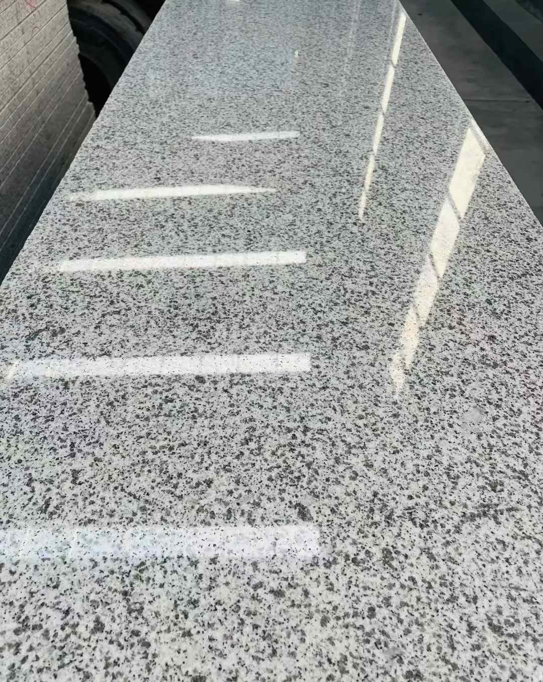 宿州 白麻花岗岩光面毛板