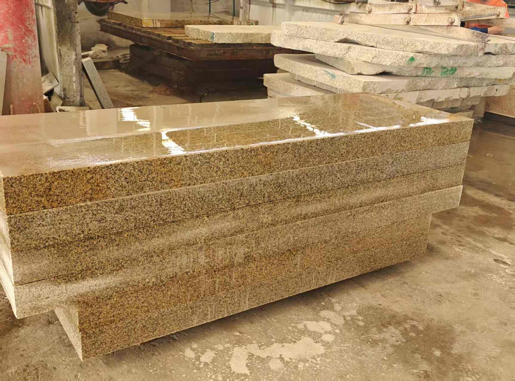 宿州 黄金麻栏杆料半成品加工中